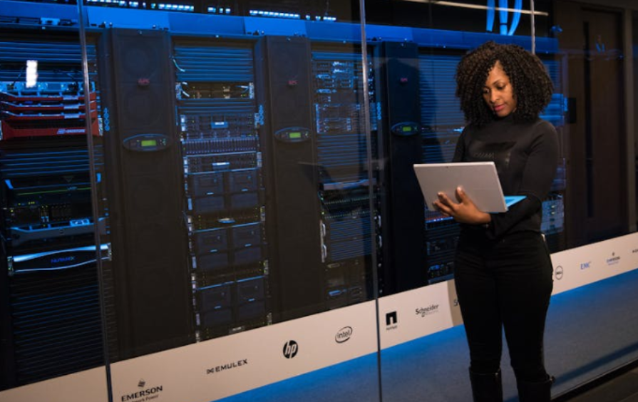 Illustration of common cybersecurity threats facing New Jersey businesses in 2026
